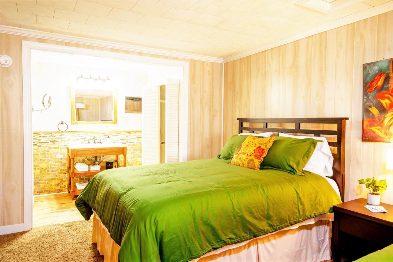 River Front Resort Elkins Eksteriør billede