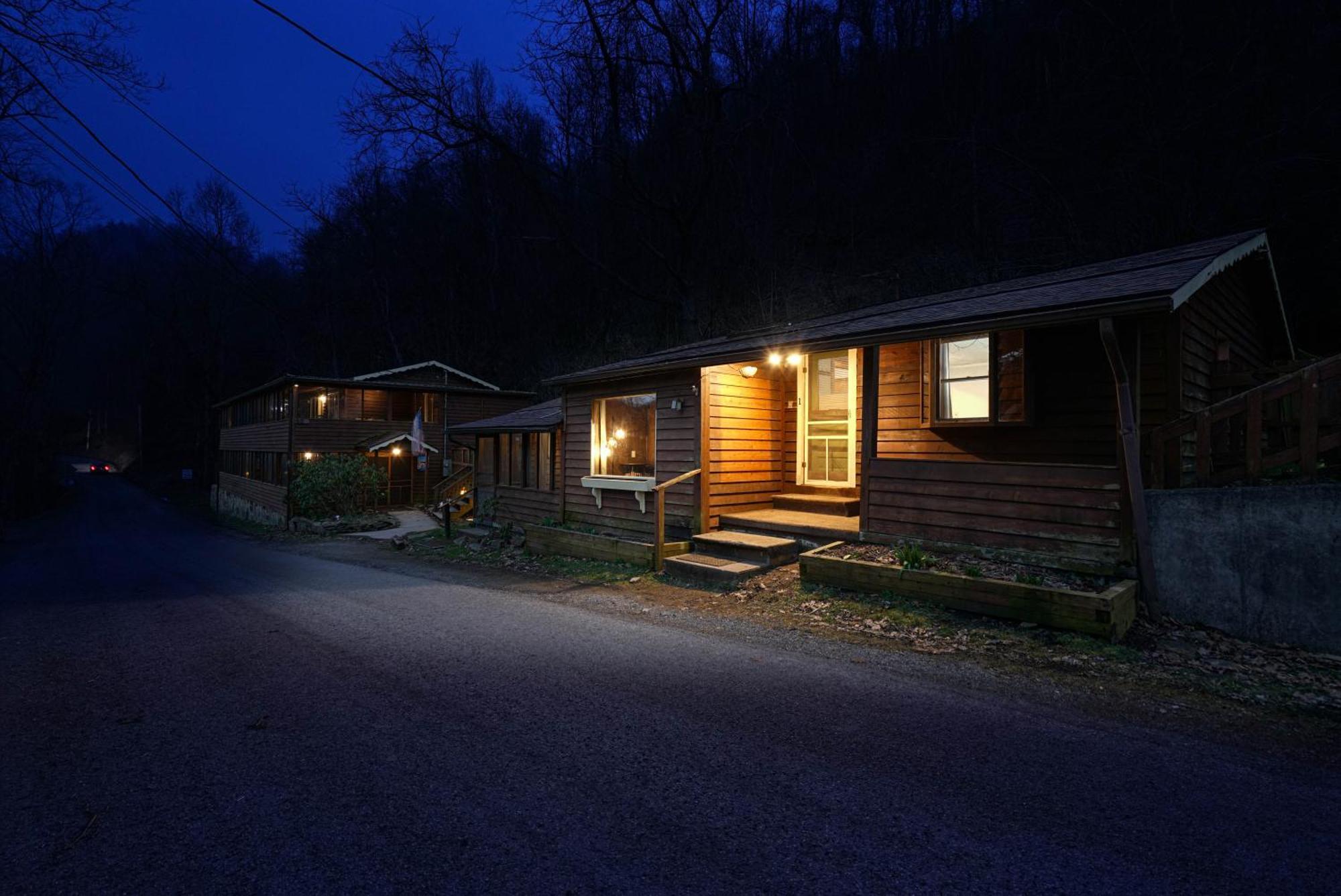 River Front Resort Elkins Eksteriør billede