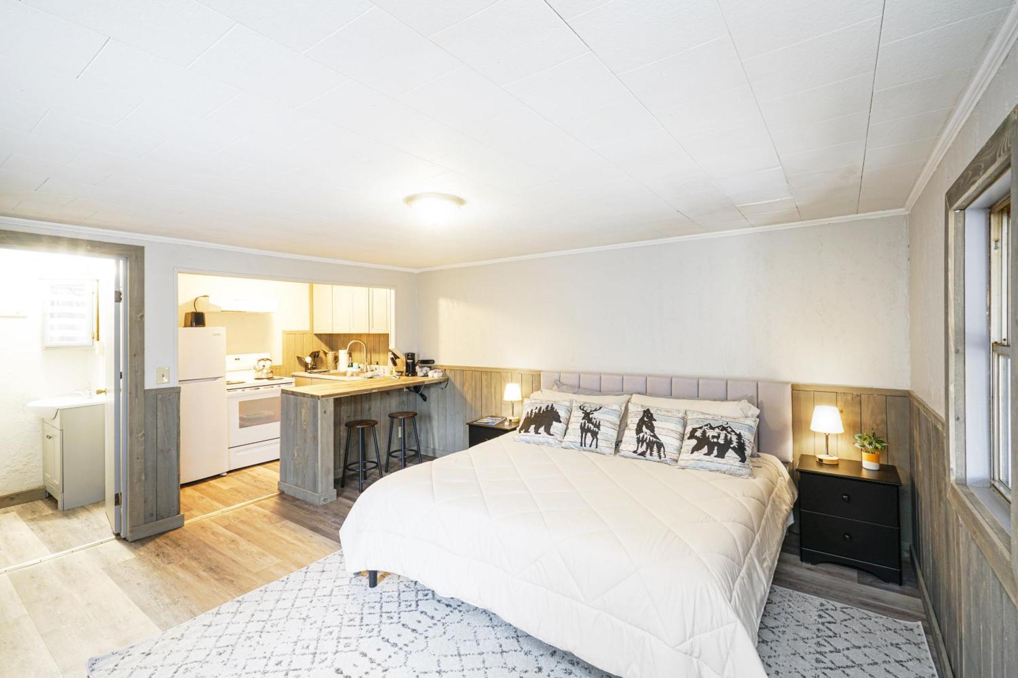 River Front Resort Elkins Eksteriør billede