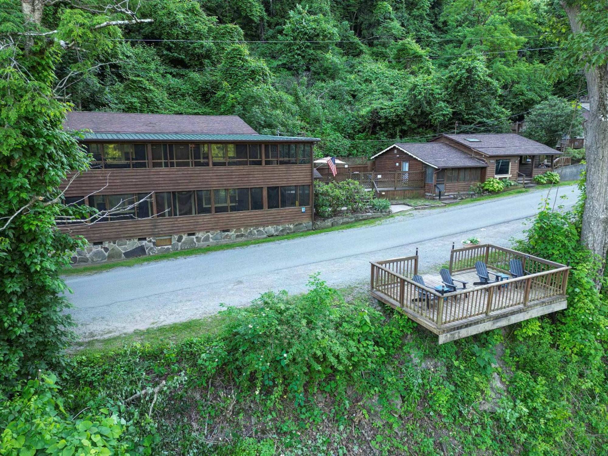 River Front Resort Elkins Eksteriør billede